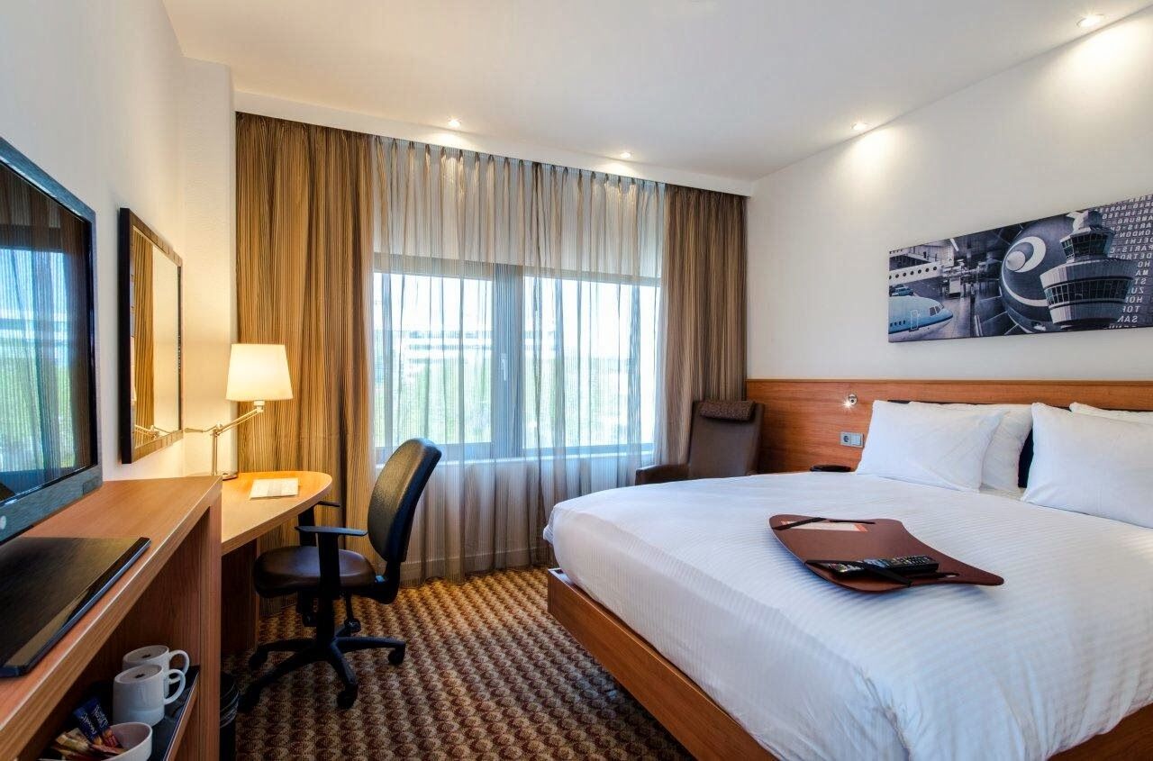 Hampton By Hilton Amsterdam Airport Schiphol Hotel Hoofddorp Exterior foto
